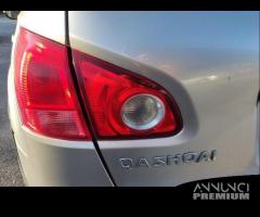 Fanale post. sx int. NISSAN QASHQAI del 2008