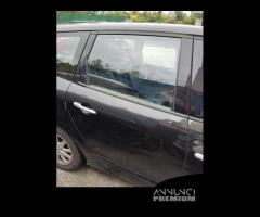 Porta posteriore dx RENAULT SCENIC del 2009