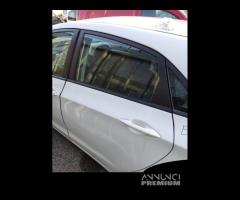 Porta posteriore sinistra HYUNDAI I30 del 2015