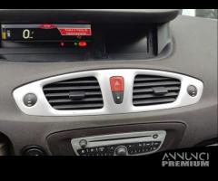 Bocchetta clima centrale RENAULT SCENIC del 2009