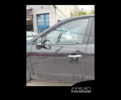 Porta anteriore sx nuda RENAULT SCENIC del 2009