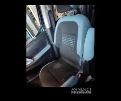 Sedile anteriore dx CITROEN BERLINGO del 2013