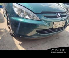 Paraurti anteriore PEUGEOT 307 del 2002