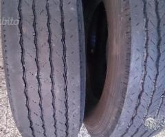 305 70 22.5 gomme Pirelli usate