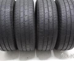 215 60 16c. Michelin. Usate