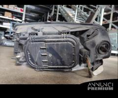 Proiettore destro AUDI A6 del 2011 - 11