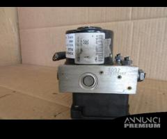 Gruppo abs FORD FIESTA 1400cc diesel del 2007 - 4