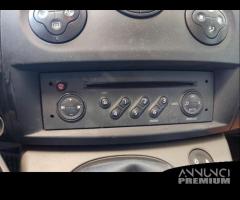 Autoradio RENAULT MEGANE SCENIC del 2005