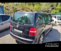 Ricambi VOLKSWAGEN TOURAN 1598cc FSI del 2003 - 6