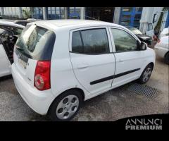 Ricambi KIA PICANTO 1000cc benzina del 2009