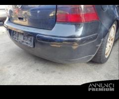 Paraurti posteriore VOLKSWAGEN GOLF 4 del 2000