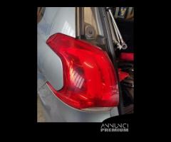 Fanale posteriore sinistro PEUGEOT 2008 del 2014