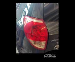 Fanale posteriore sinistro TOYOTA RAV 4 del 2006