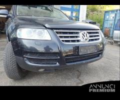 Paraurti anteriore VOLKSWAGEN TOUAREG del 2003