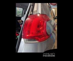 Fanale posteriore destro PEUGEOT 2008 del 2014