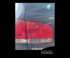 Fanale post. sx int. VOLKSWAGEN TOUAREG del 2003