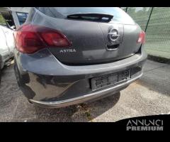 Paraurti posteriore OPEL ASTRA J del 2013