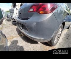 Paraurti posteriore OPEL ASTRA J del 2013