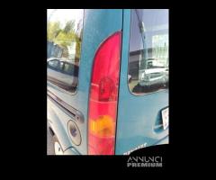 Fanale posteriore sx RENAULT KANGOO 2003