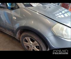 Parafango destro FIAT SEDICI del 2006