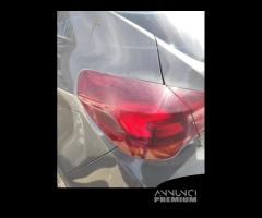 Fanale posteriore sinistro OPEL ASTRA J del 2013