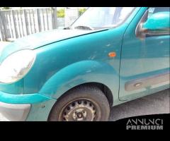 Parafango sinistro RENAULT KANGOO del 2003