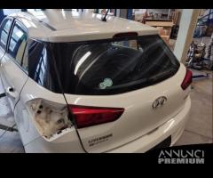 Portellone nudo HYUNDAI I20 del 2017