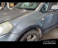 Parafango sinistro FIAT SEDICI del 2006