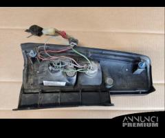 Fanale post dx sup SUZUKI JIMNY del 2005