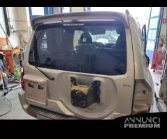 Portellone nudo MITSUBISHI PAJERO del 2003