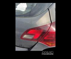 Fanale post. dx int. OPEL ASTRA J del 2013