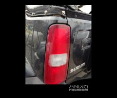 Fanale posteriore sinistro SUZUKI JIMNY del 2005