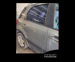 Porta posteriore dx FIAT SEDICI del 2006