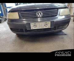 Paraurti anteriore VOLKSWAGEN PASSAT del 1999