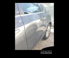 Porta posteriore sinistra OPEL ASTRA J del 2013