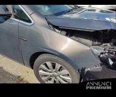 Parafango destro OPEL ASTRA J del 2013