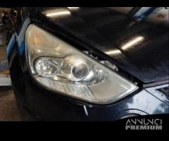 Proiettore destro FORD S MAX del 2007