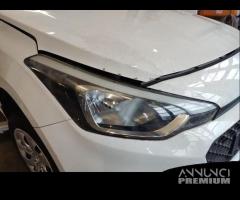 Proiettore destro HYUNDAI I20 del 2017