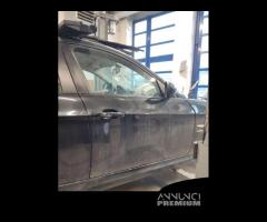 Porta anteriore dx nuda BMW 320D del 2009