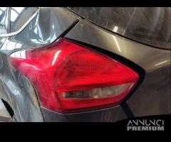 Fanale posteriore sinistro FORD FOCUS del 2015