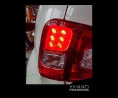 Fanale posteriore sinistro SUZUKI IGNIS del 2018