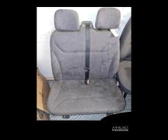 Sedile anteriore dx RENAULT TRAFIC del 2002