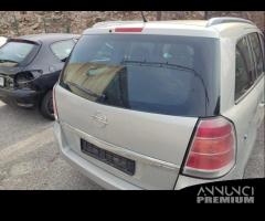 Portellone nudo OPEL ZAFIRA del 2007