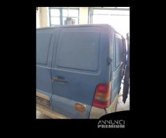 Porta posteriore dx MERCEDES-BENZ VITO del 2000