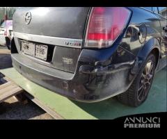 Paraurti posteriore OPEL ASTRA H del 2005