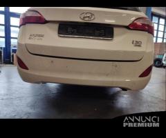 Paraurti posteriore HYUNDAI I30 del 2013