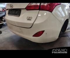 Paraurti posteriore HYUNDAI I30 del 2013