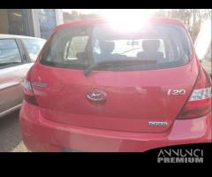 Portellone nudo HYUNDAI I20 del 2011