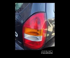 Fanale posteriore destro OPEL ZAFIRA del 2002