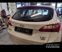 Portellone nudo HYUNDAI I30 del 2013